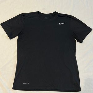 Nike men’s medium short sleeve DRI-FIT T-shirt